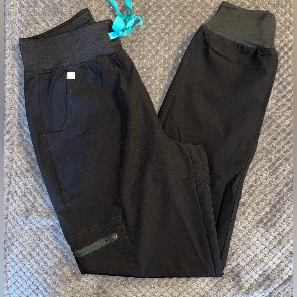Figs Zamora FREEx Lined Jogger Scrub Pants